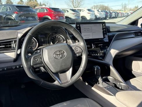 Used 2023 Toyota Camry SE image 40