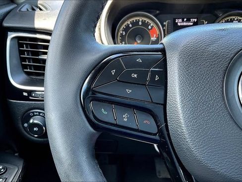 Used 2021 Jeep Cherokee Latitude Plus AWD/4WD image 11
