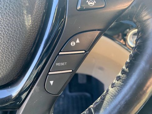 Used 2017 Honda Ridgeline RTL-E image 36