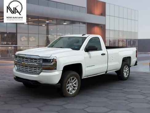 Used 2017 Chevrolet Silverado 1500 W/T w/ WT Convenience Package AWD/4WD image 4