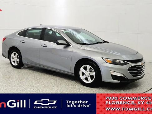 Used 2024 Chevrolet Malibu LT FWD image 1
