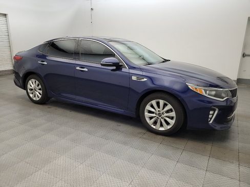 Used 2018 Kia Optima S w/ Panoramic Sunroof Package FWD image 11