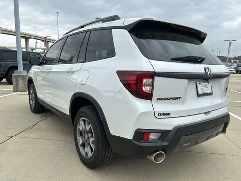 Used 2022 Honda Passport TrailSport image 6