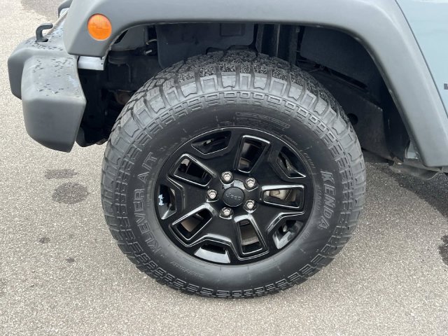 Used 2015 Jeep Wrangler Sport AWD/4WD image 8