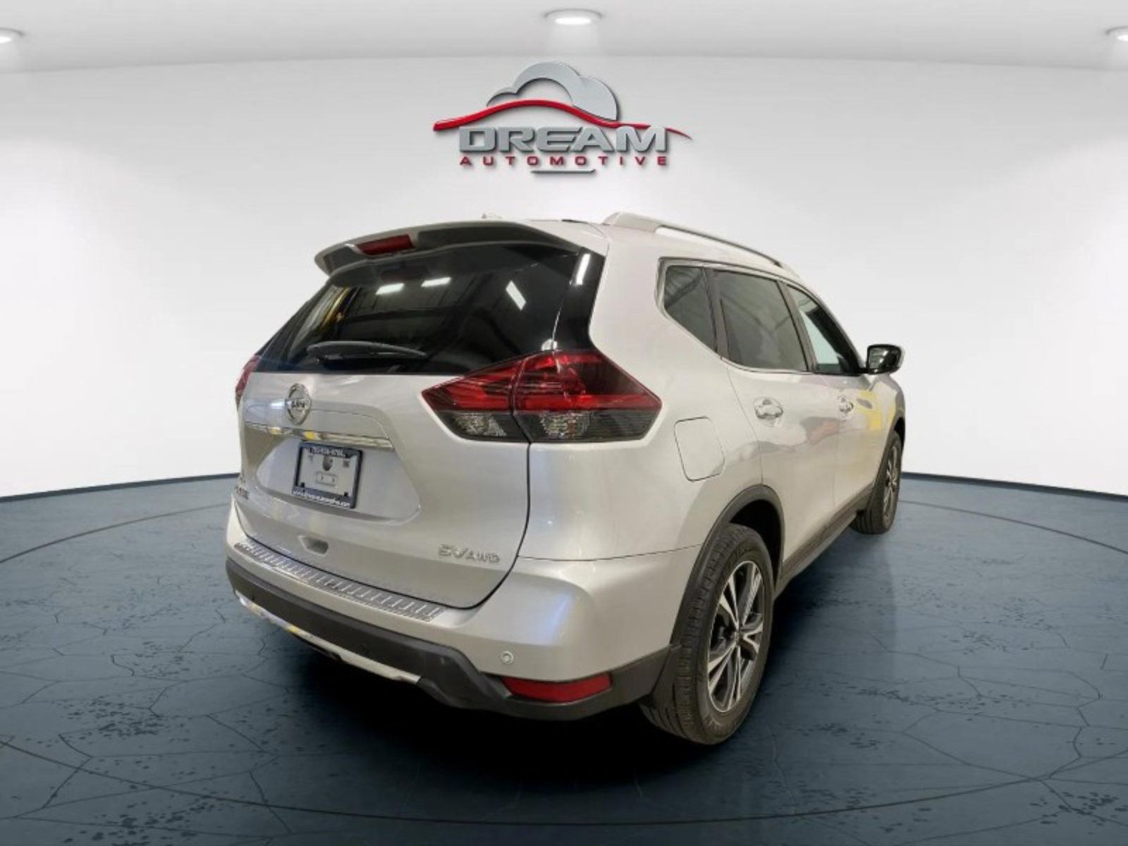 Used 2020 Nissan Rogue SV w/ Sun & Sound Touring Package AWD/4WD image 23