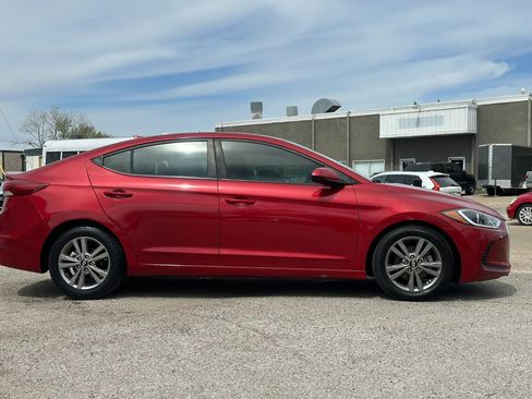 Used 2018 Hyundai Elantra SEL FWD image 8