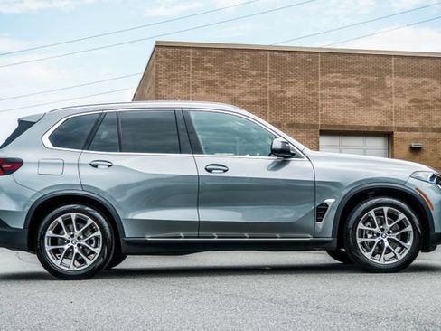 Used 2024 BMW X5 sDrive40i w/ Premium Package RWD image 6
