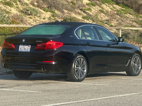 Used 2019 BMW 530e image 2