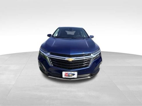 Used 2022 Chevrolet Equinox LT AWD/4WD image 2