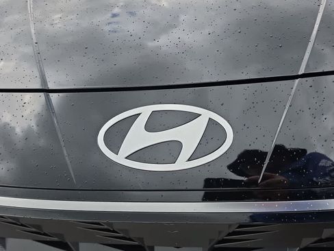 New 2026 Hyundai Elantra Limited FWD image 12