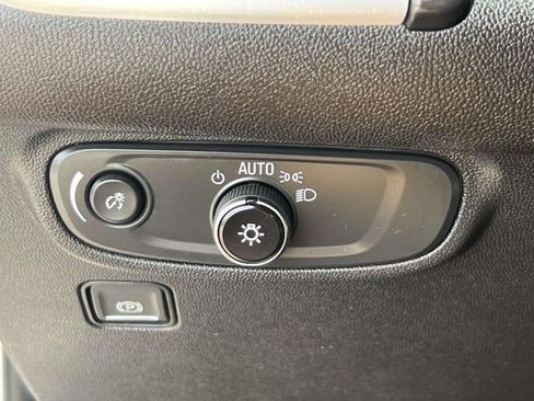 Used 2023 GMC Terrain SLE w/ Driver Convenience Package AWD/4WD image 14