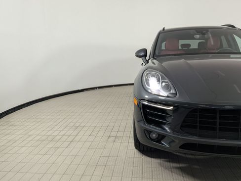 Used 2018 Porsche Macan S AWD/4WD image 12
