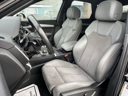 Used 2018 Audi SQ5 Premium Plus w/ Navigation Package image 14