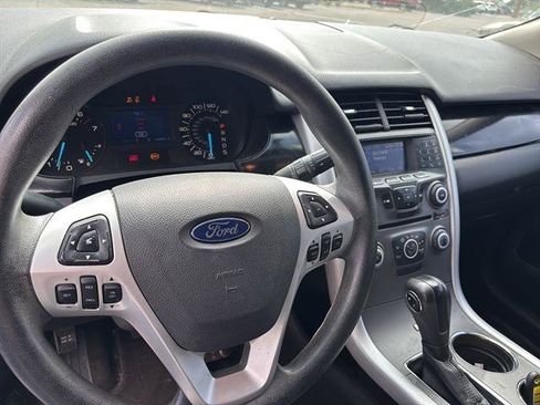 Used 2013 Ford Edge SE FWD image 9