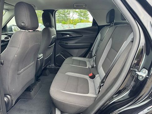 Used 2023 Chevrolet TrailBlazer LS FWD image 8