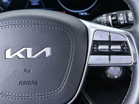 Used 2025 Kia Telluride SX FWD image 11