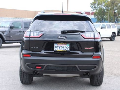 Used 2022 Jeep Cherokee Trailhawk AWD/4WD image 4