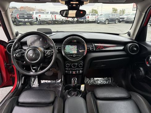 Used 2021 MINI Cooper S image 22