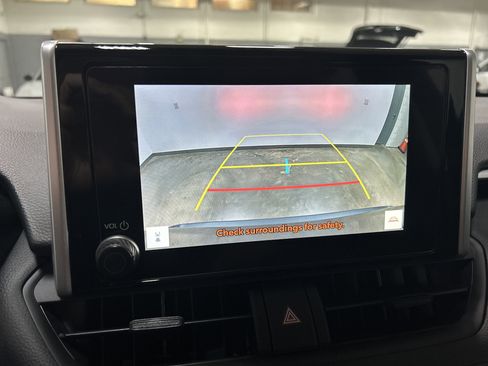 New 2025 Toyota RAV4 XLE image 21