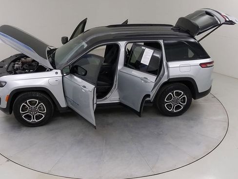 Used 2022 Jeep Grand Cherokee Trailhawk w/ Rear Seat Video Group 1 image 53