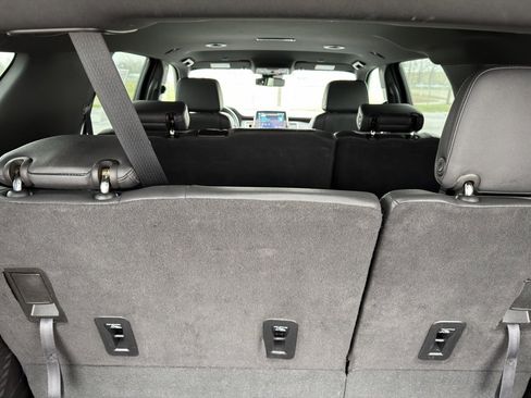 Used 2023 Chevrolet Tahoe LT image 33