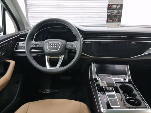 Used 2026 Audi Q7 2.0T Premium w/ Convenience Plus Package AWD/4WD image 4