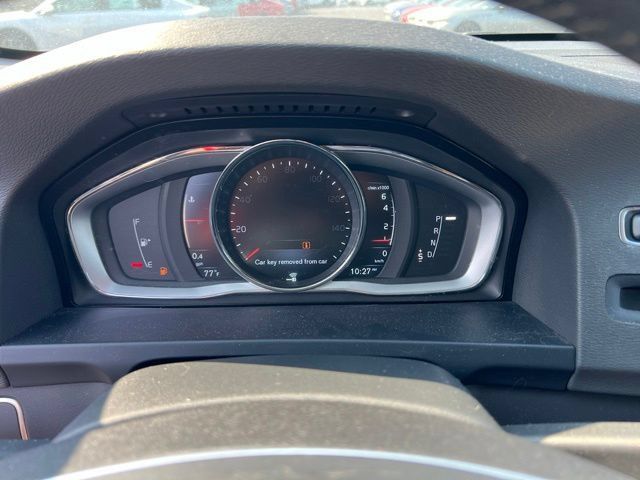Used 2016 Volvo V60 T5 Cross Country Platinum AWD/4WD image 18