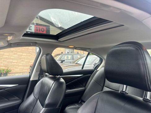 Used 2015 INFINITI Q50 AWD w/ Technology Package image 22
