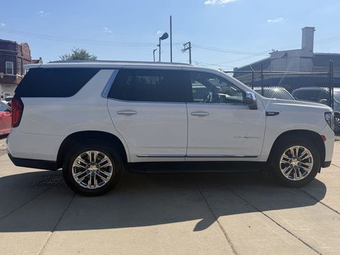 Used 2022 GMC Yukon SLT w/ SLT Premium Package RWD image 4