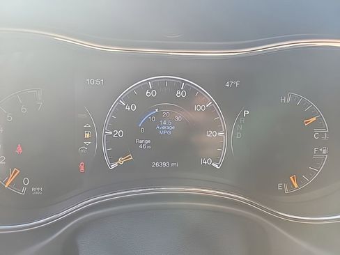 Used 2022 Jeep Grand Cherokee Limited image 24