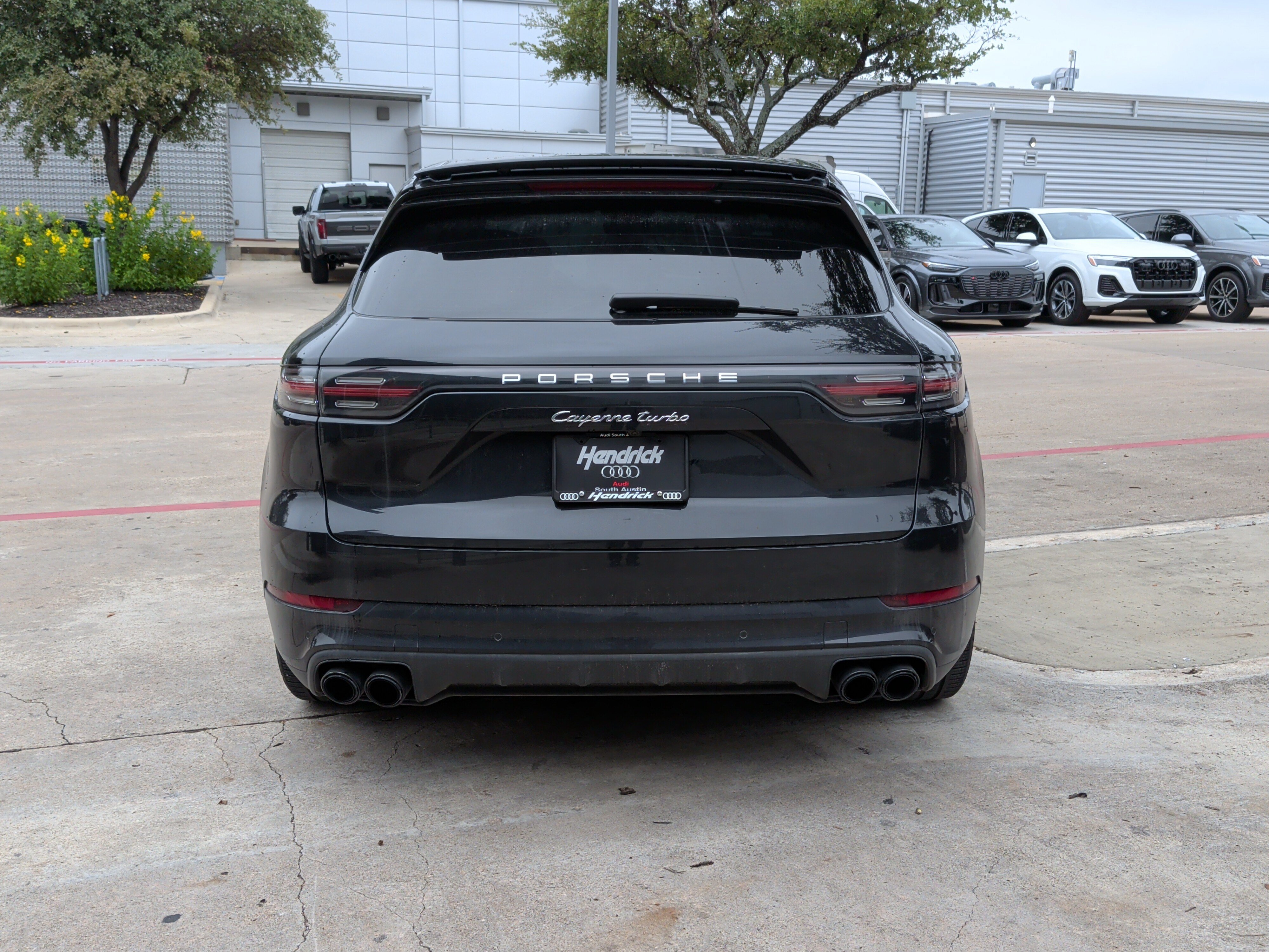 Used 2022 Porsche Cayenne Turbo AWD/4WD image 9