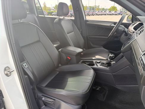 Used 2024 Volkswagen Tiguan SE R-Line AWD/4WD image 26