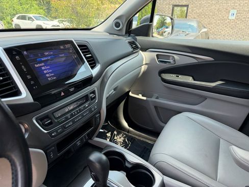 Used 2017 Honda Pilot EX-L image 12