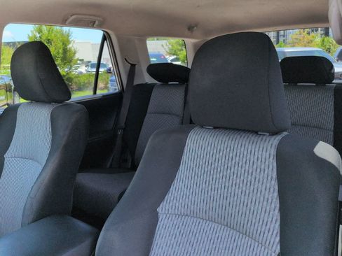 Used 2019 Toyota 4Runner SR5 AWD/4WD image 8