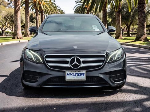 Used 2020 Mercedes-Benz E 350 Sedan image 3