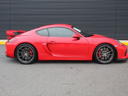Certified 2016 Porsche Cayman GT4 RWD image 8