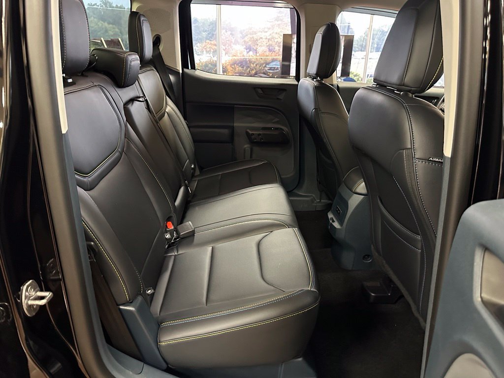 Used 2025 Ford Maverick Lobo AWD/4WD image 21