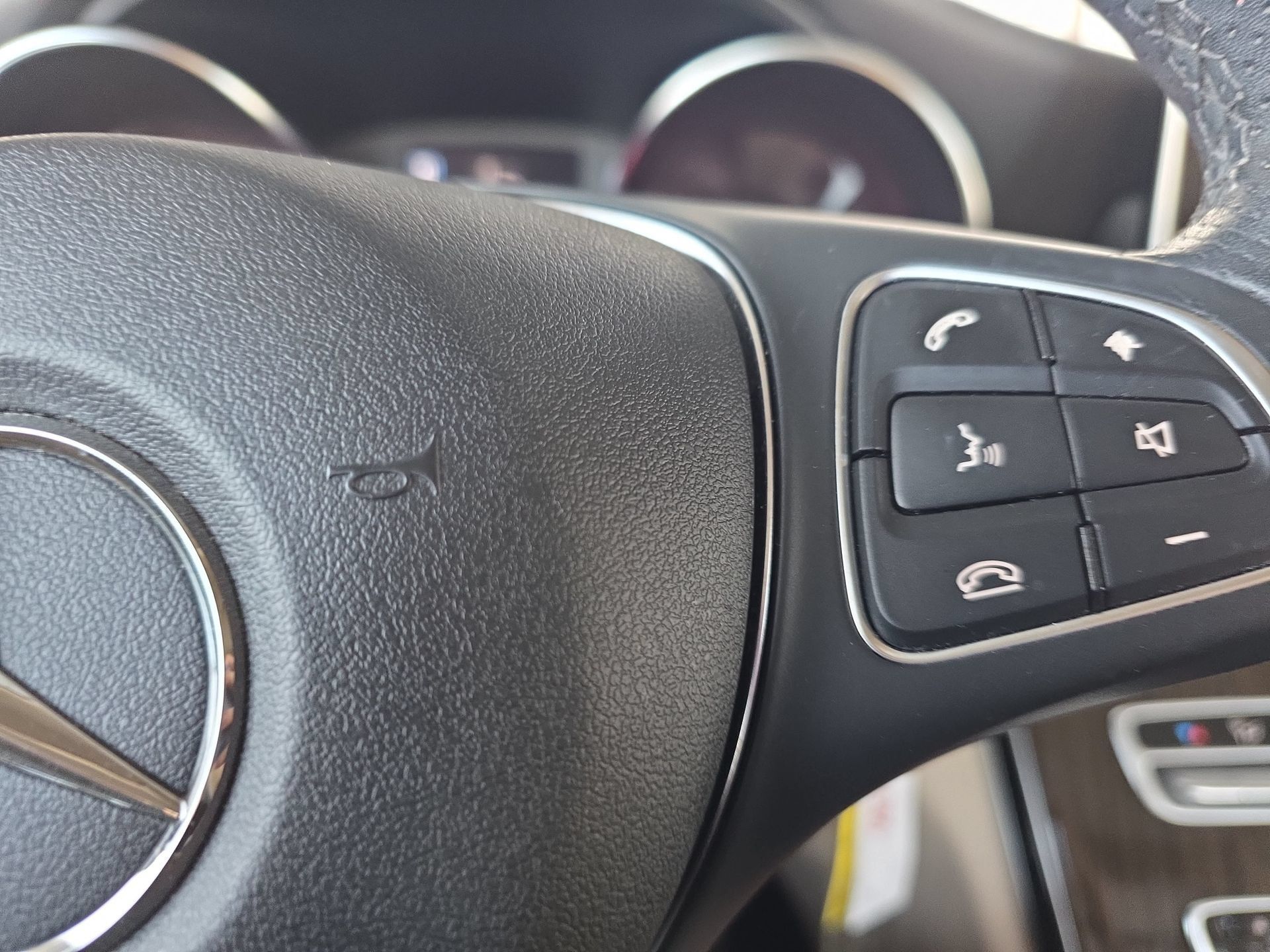 Used 2017 Mercedes-Benz C 300 4MATIC Sedan image 17