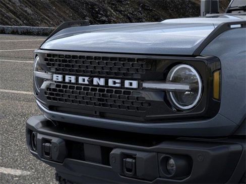 New 2025 Ford Bronco Badlands image 19