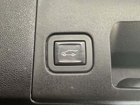 Certified 2024 Cadillac XT5 Premium Luxury AWD/4WD image 59