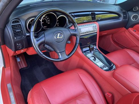 Used 2007 Lexus SC 430 Convertible RWD image 18