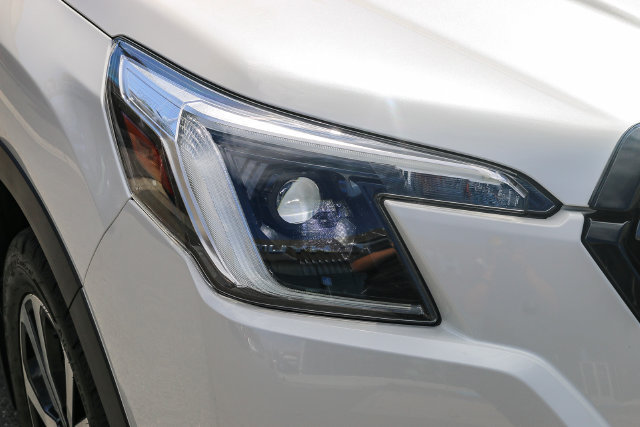 Used 2022 Subaru Forester Limited w/ Popular Package #2 AWD/4WD image 6