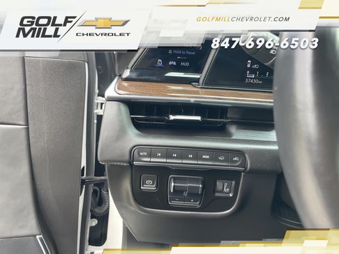 Certified 2024 Cadillac Escalade Sport Platinum w/ Heavy-Duty Trailer Package AWD/4WD image 17