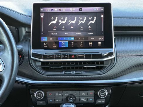 Certified 2022 Jeep Compass Trailhawk w/ Trailhawk Elite Group image 16