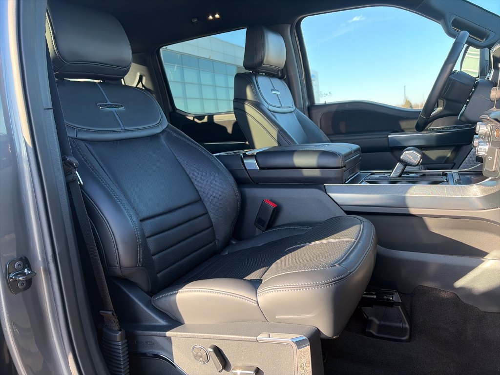 Used 2025 Ford F150 Platinum AWD/4WD image 16