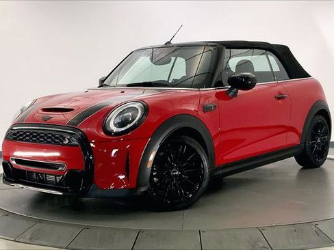 Certified 2023 MINI Cooper S w/ Signature Upholstery Package image 11