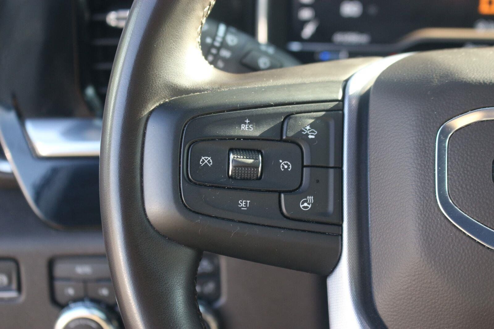 Used 2025 GMC Sierra 1500 SLT AWD/4WD image 22