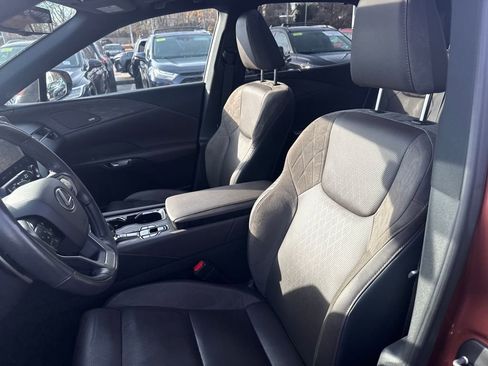 Used 2024 Lexus RX 350 AWD image 16