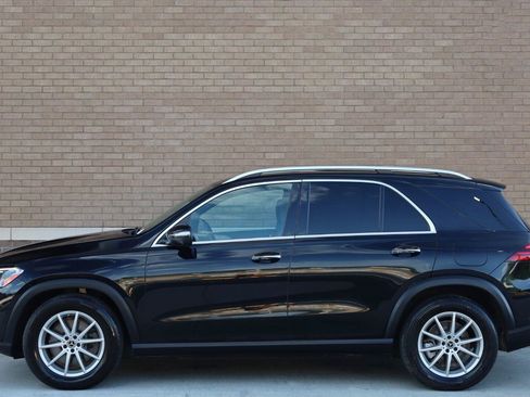 Used 2024 Mercedes-Benz GLE 450e 4MATIC image 2