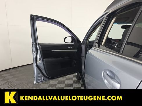 Used 2014 Subaru Outback 2.5i Premium AWD/4WD image 20